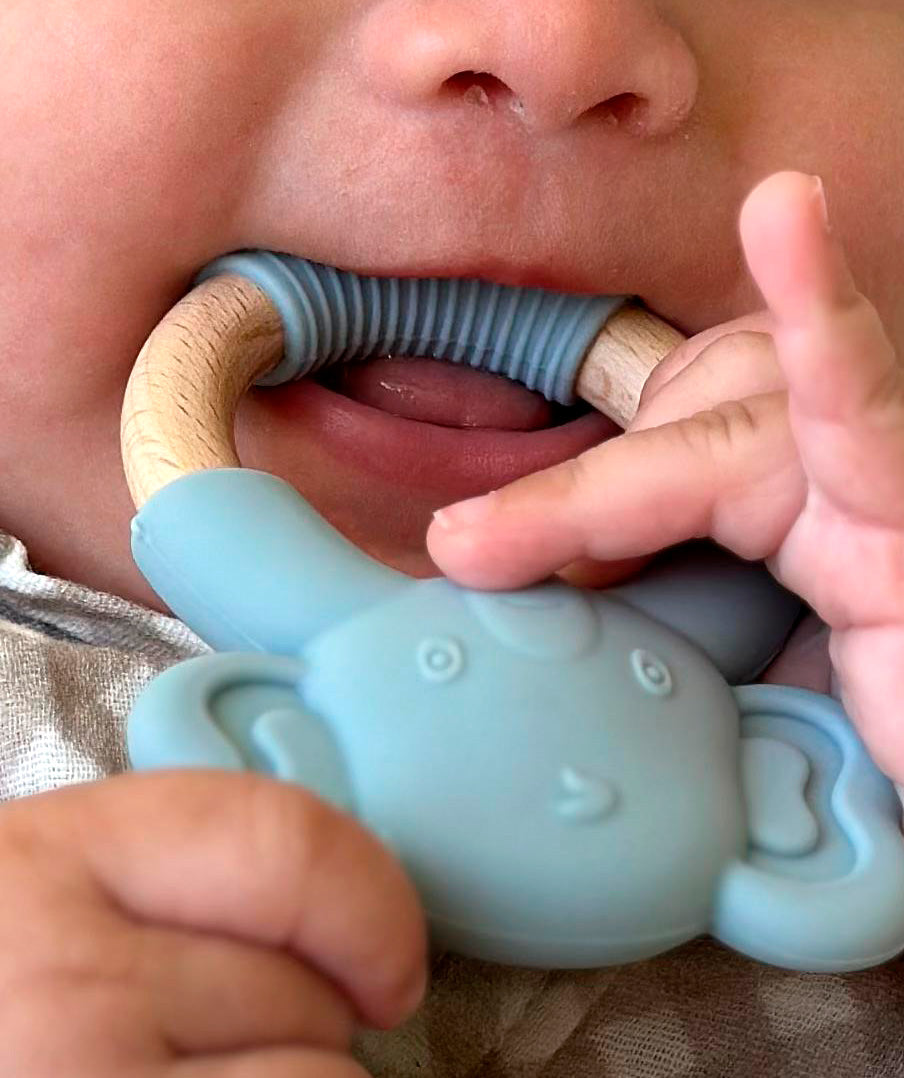 Mordillo Elefante Silicona con anillo de madera